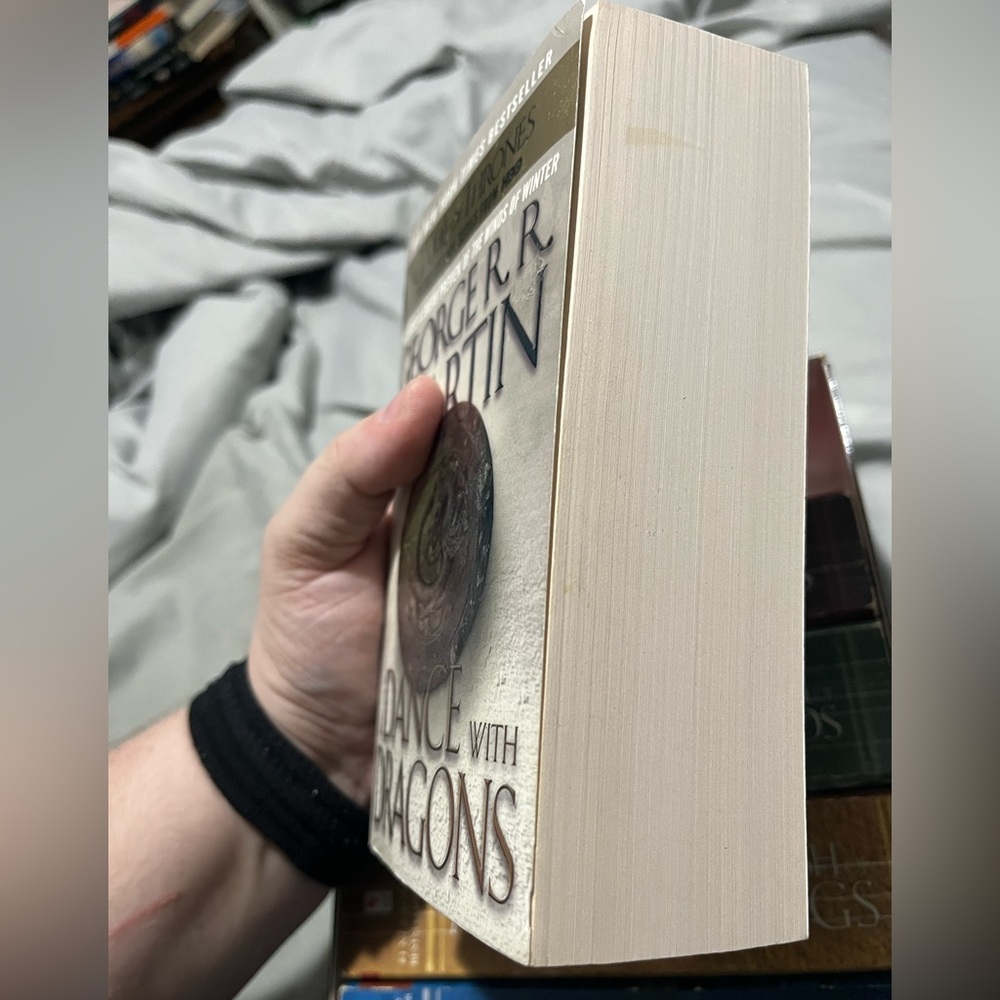 NIB George R. R. Martin's Game of Thrones 5 Book Set - Picture 6 of 10